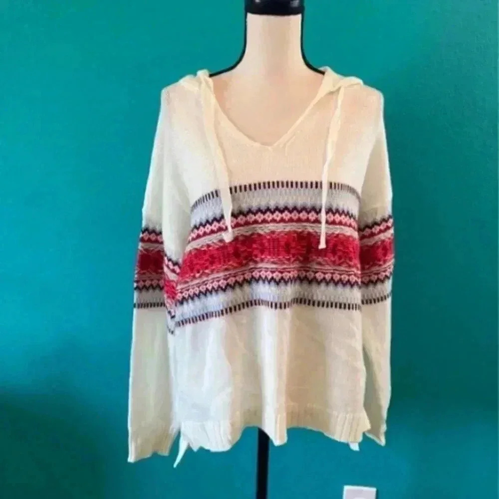 American rag cie sweater in size xl